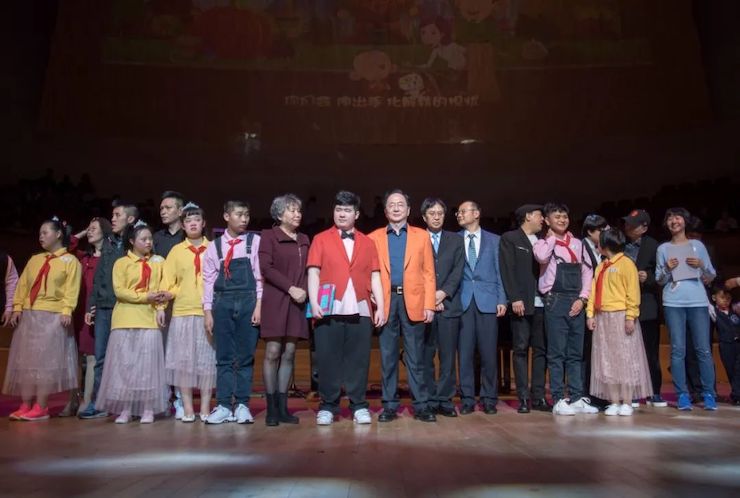 音乐双子星，点亮冬日激情！——仲博cbin未来艺术家刘明康爱心公益音乐沙龙